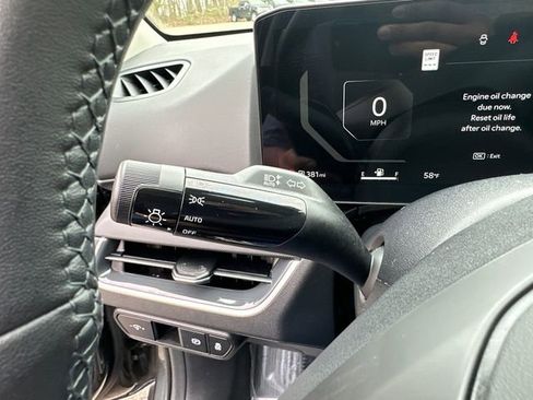 Used 2025 Kia K4 EX FWD image 35