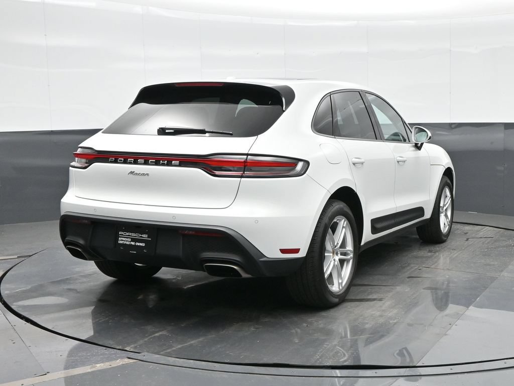 Certified 2025 Porsche Macan AWD/4WD image 7