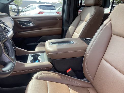 Used 2024 Chevrolet Tahoe High Country w/ Advanced Technology Package image 12