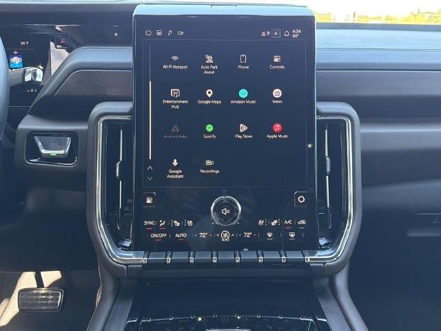 Used 2025 GMC Yukon Denali Ultimate AWD/4WD image 35