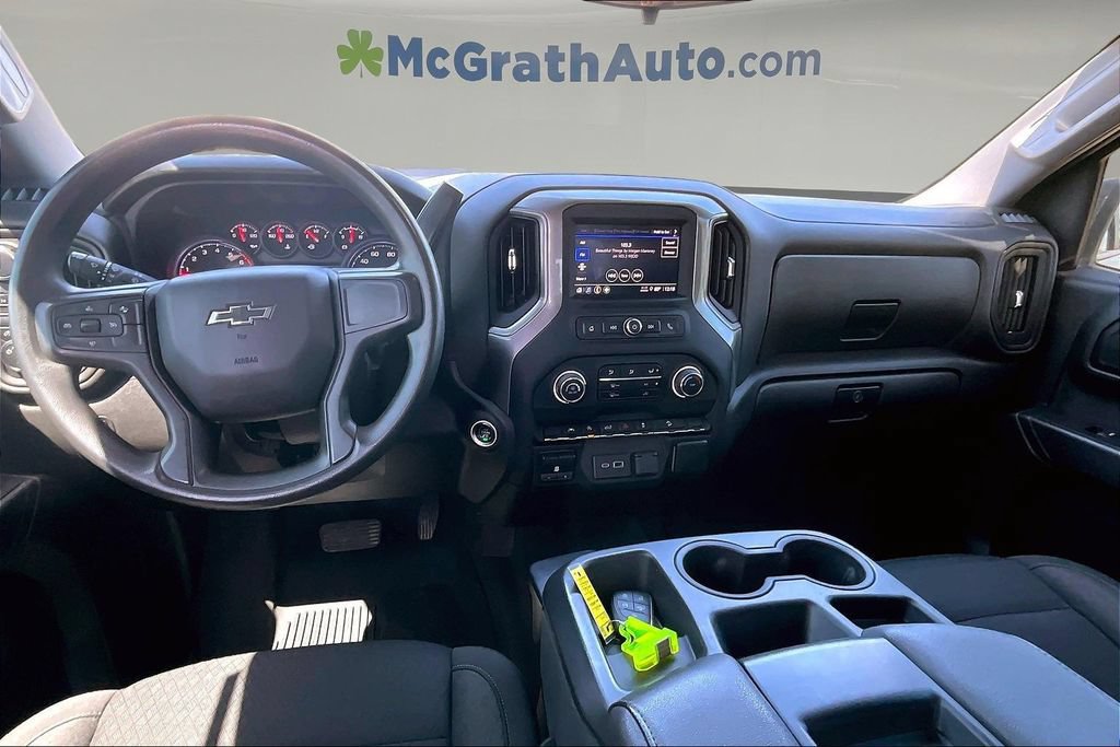 Used 2023 Chevrolet Silverado 1500 Custom Trail Boss w/ LPO, Dark Essentials Package AWD/4WD image 9