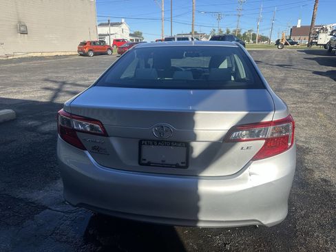 Used 2012 Toyota Camry LE image 5