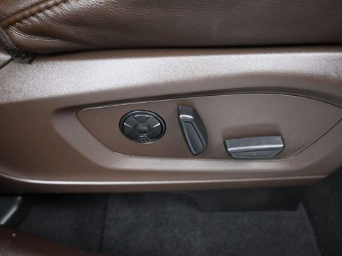 Used 2021 Ford Explorer King Ranch w/ Premium Technology Package AWD/4WD image 61