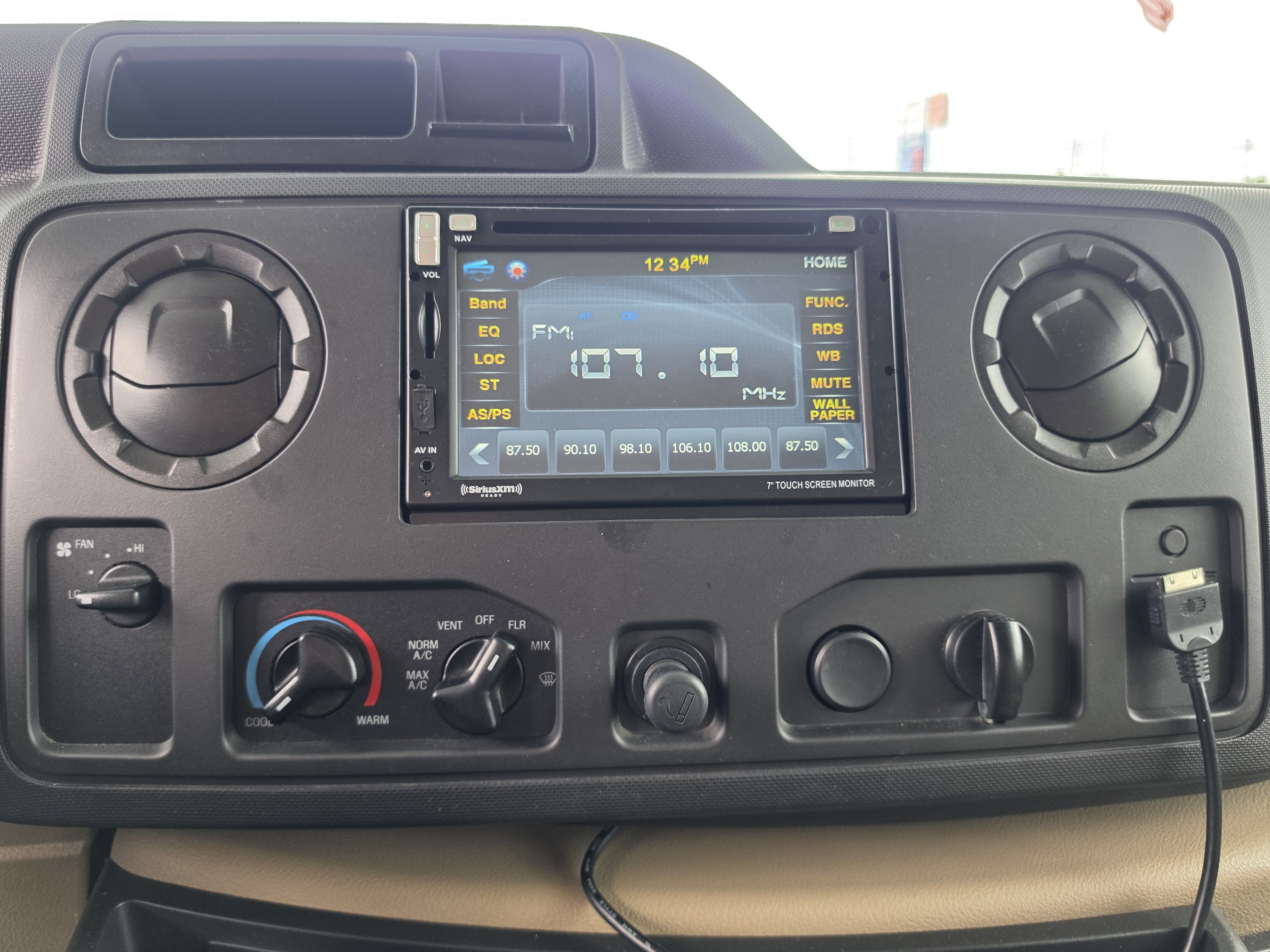 Used 2012 Ford E-450 and Econoline 450 Super Duty w/ Motorhome Prep Pkg RWD image 48