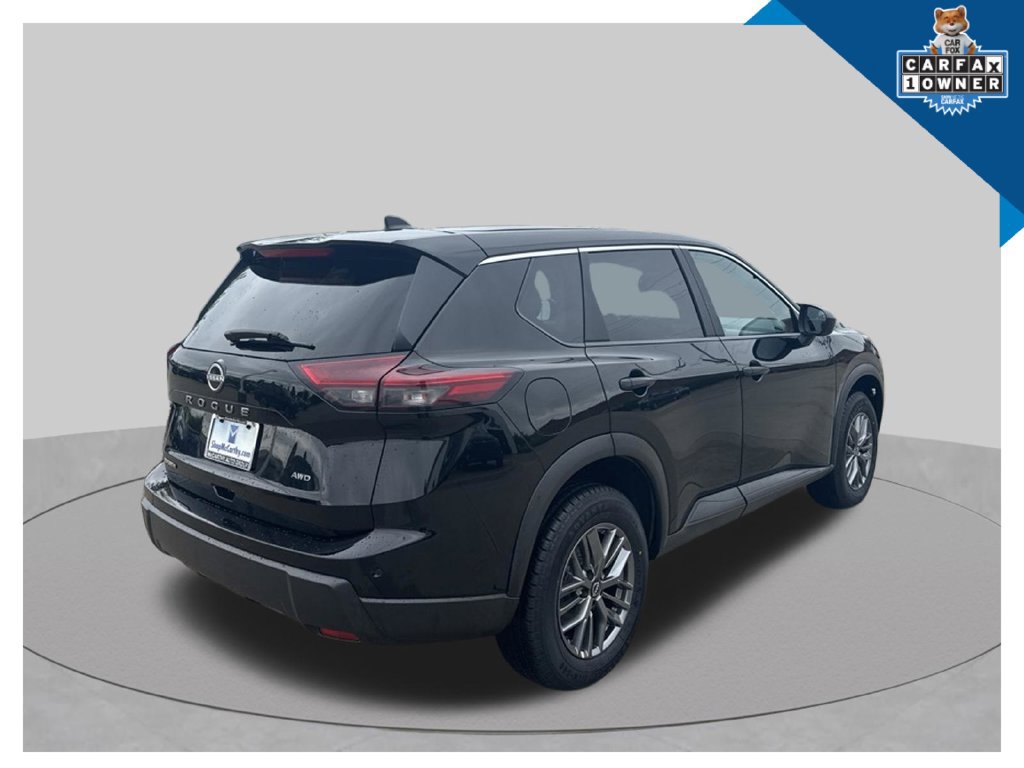 Used 2024 Nissan Rogue S AWD/4WD image 5