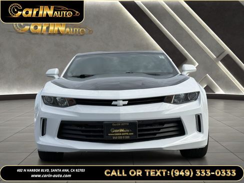 Used 2016 Chevrolet Camaro LT w/ Technology Package RWD image 2