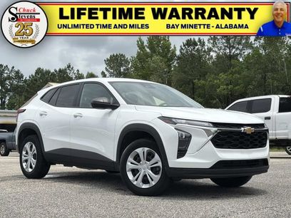 Used 2025 Chevrolet Trax LS