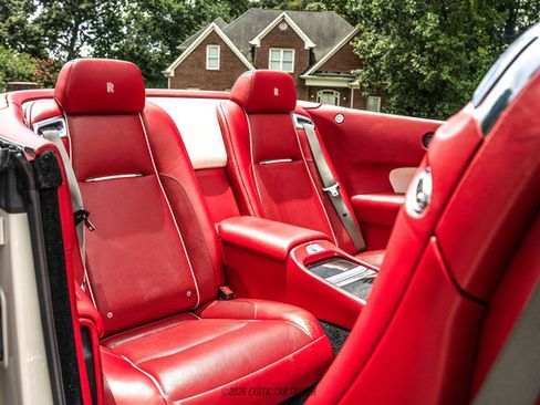Used 2016 Rolls-Royce Dawn RWD image 80
