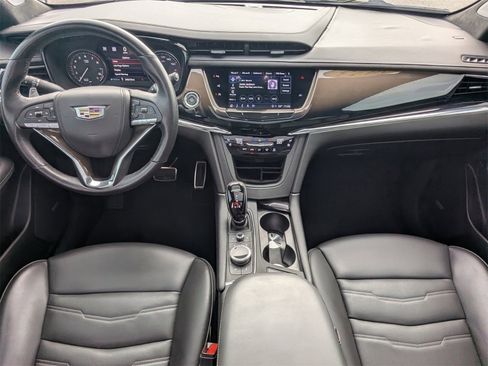 Used 2023 Cadillac XT6 Sport w/ Platinum Package image 18