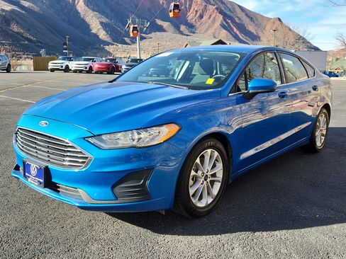 Used 2019 Ford Fusion SE image 5