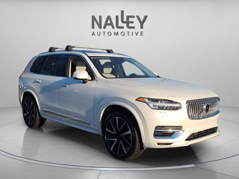 Used 2022 Volvo XC90 T8 Inscription Expression w/ Advanced Package image 7