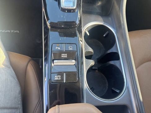 Used 2021 Hyundai Sonata Limited image 17