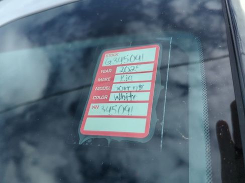 Certified 2025 Kia Sorento S image 5