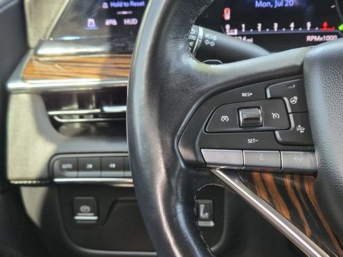 Used 2023 Cadillac Escalade Premium Luxury AWD/4WD image 28