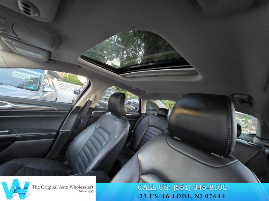 Used 2017 Ford Fusion SE w/ Fusion SE Technology Package AWD/4WD image 10
