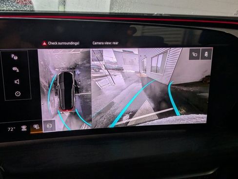 Used 2025 Audi Q5 Premium w/ Convenience Package image 5