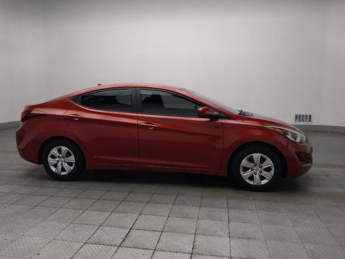 Used 2016 Hyundai Elantra SE FWD image 11