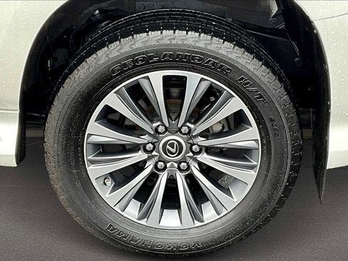 Used 2023 Lexus GX 460 Luxury image 36