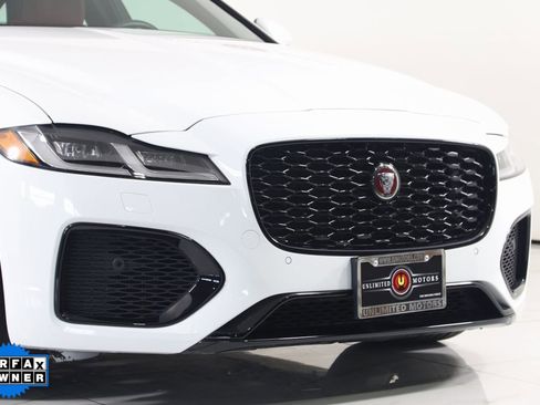 Used 2023 Jaguar XF R-Dynamic SE image 61