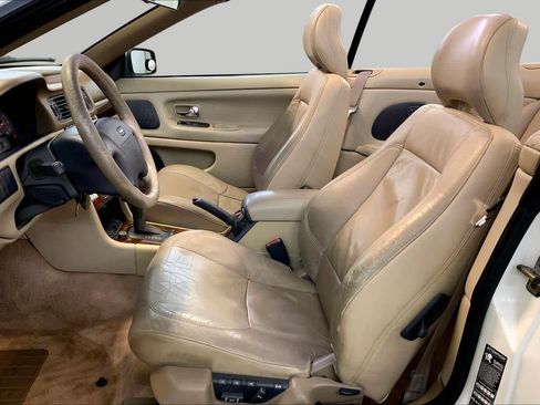 Used 1999 Volvo C70 LT FWD image 7