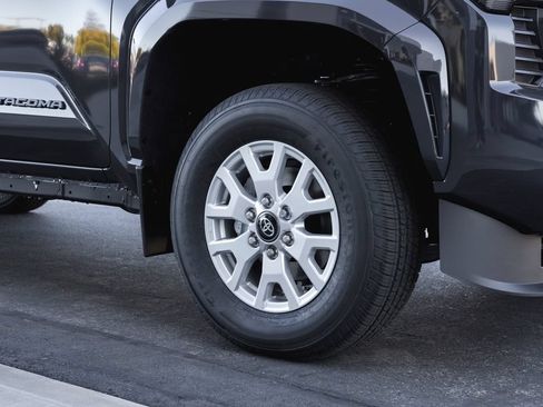 New 2026 Toyota Tacoma SR5 AWD/4WD image 4