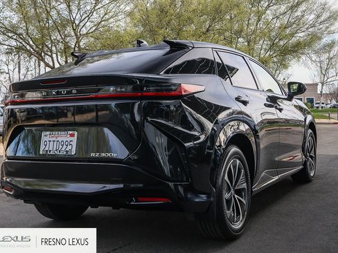 Used 2025 Lexus RZ 300e w/ Accessory Package (P5) image 6