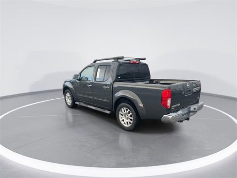 Used 2012 Nissan Frontier SL image 5
