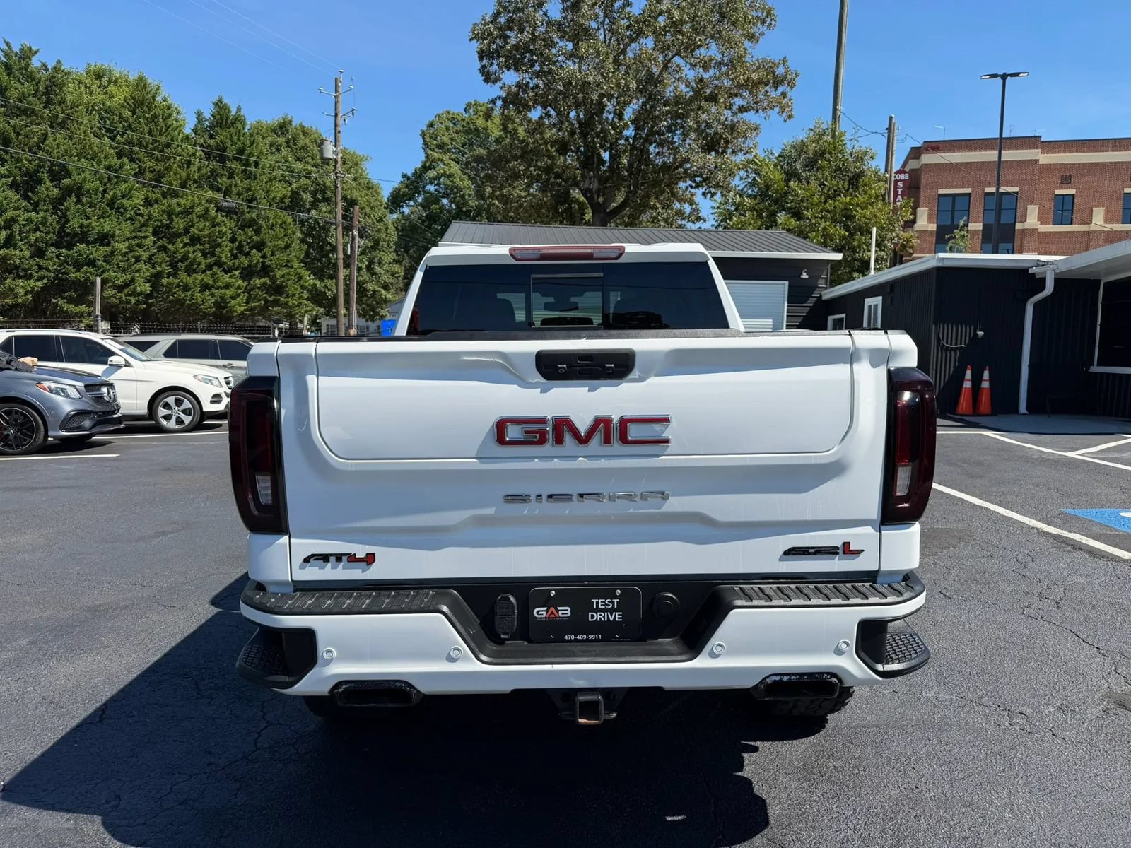 Used 2019 GMC Sierra 1500 AT4 w/ AT4 Premium Package AWD/4WD image 10