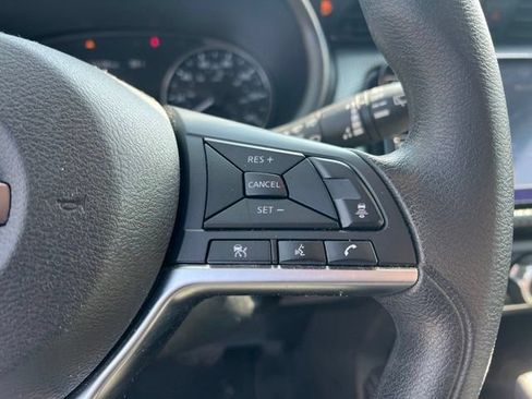 Used 2023 Nissan Kicks SV FWD image 14