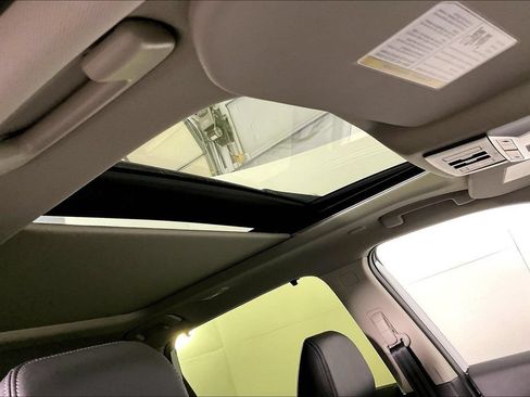 New 2026 Nissan Rogue Platinum AWD/4WD image 18