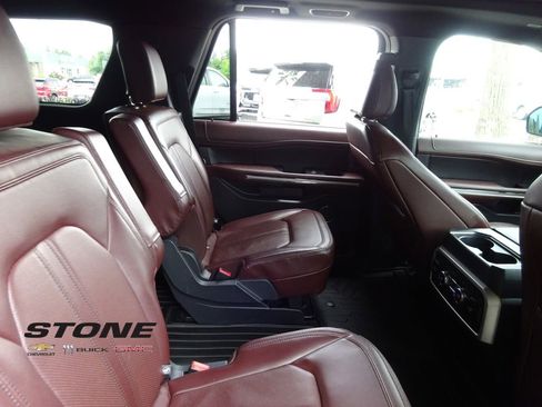 Used 2022 Ford Expedition Limited AWD/4WD image 23