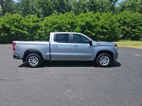 Used 2023 Chevrolet Silverado 1500 RST w/ Z71 Off-Road Package AWD/4WD image 9
