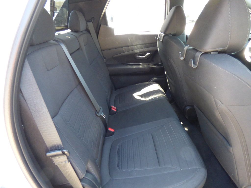 Used 2022 Hyundai Santa Cruz SEL w/ Activity Package FWD image 15