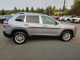 Used 2019 Jeep Cherokee Latitude w/ Popular Appearance Group image 4