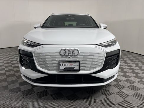 Certified 2025 Audi Q6 e-tron Premium w/ Convenience Package image 2
