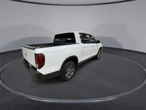 Certified 2023 Honda Ridgeline RTL image 8