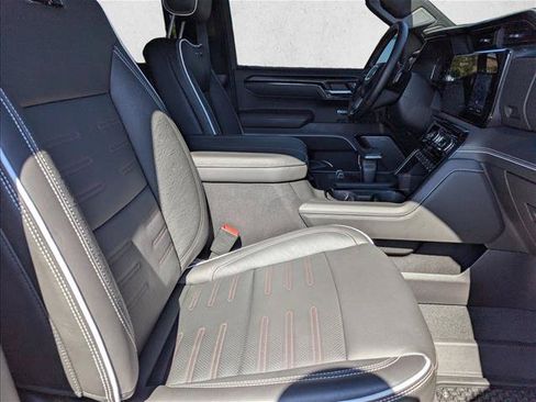 Used 2025 GMC Sierra 1500 AT4X AWD/4WD image 29