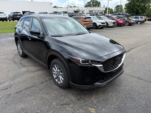 Used 2023 MAZDA CX-5 AWD 2.5 S w/ Select Package image 4