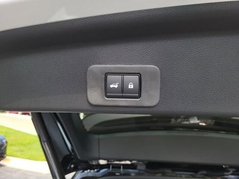 New 2025 Nissan Murano SL image 9