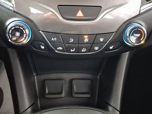 Used 2017 Chevrolet Cruze LT w/ Convenience Package image 17