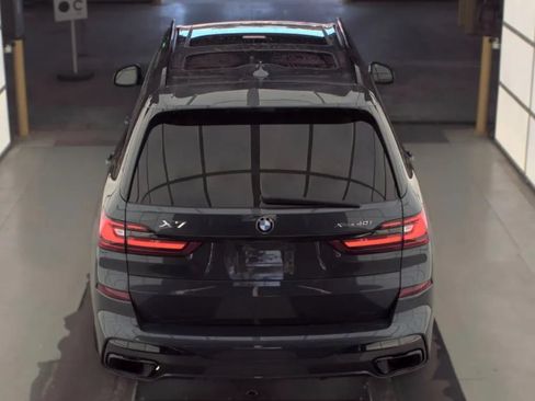 Used 2021 BMW X7 xDrive40i w/ M Sport Package AWD/4WD image 3