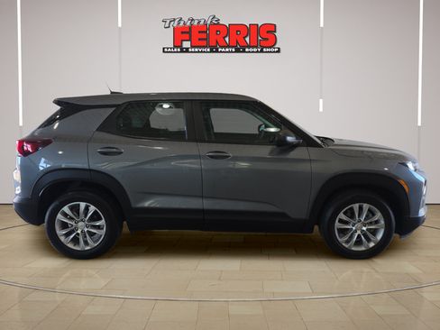 Used 2021 Chevrolet TrailBlazer LS FWD image 4