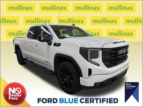 Used 2025 GMC Sierra 1500 Elevation w/ Elevation Premium Package AWD/4WD image 1