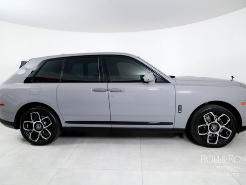 Certified 2024 Rolls-Royce Cullinan Black Badge image 10