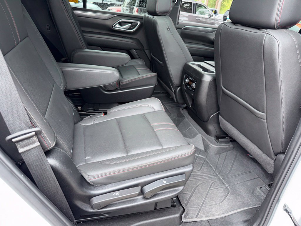Used 2024 Chevrolet Tahoe RST w/ Luxury Package RWD image 28