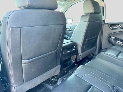 Used 2018 Chevrolet Tahoe LT w/ LT Signature Package AWD/4WD image 17