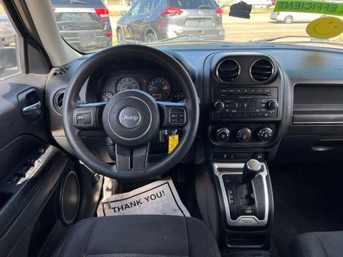 Used 2015 Jeep Patriot Sport w/ Power Value Group image 17