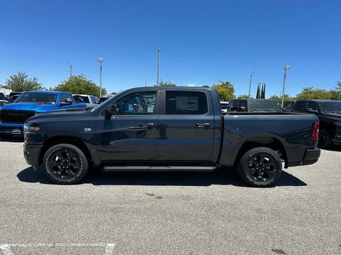 New 2026 RAM 1500 Express AWD/4WD image 3