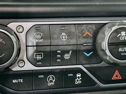 Used 2020 Jeep Wrangler Unlimited Sport AWD/4WD image 16
