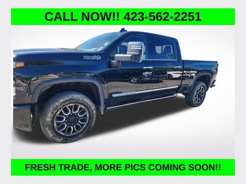 Used 2024 Chevrolet Silverado 2500 High Country w/ Technology Package AWD/4WD image 1